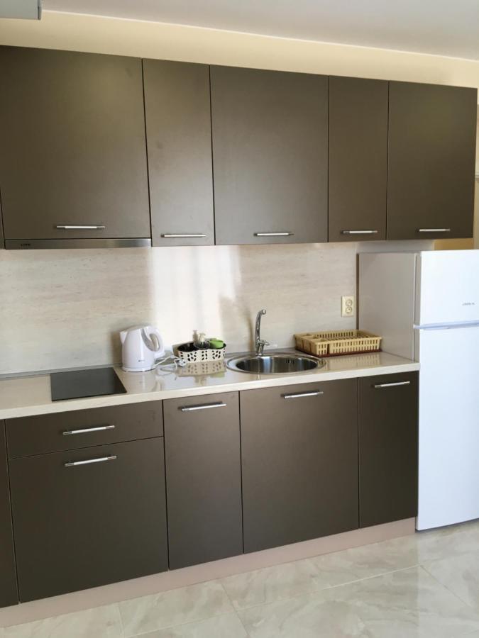 Vase Apartments Ravda Bagian luar foto